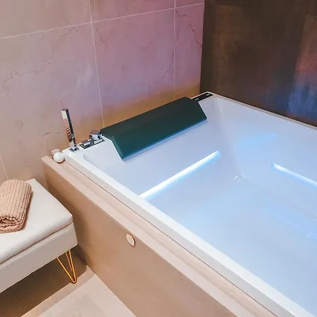 18zero2 Luxury Apartamento *